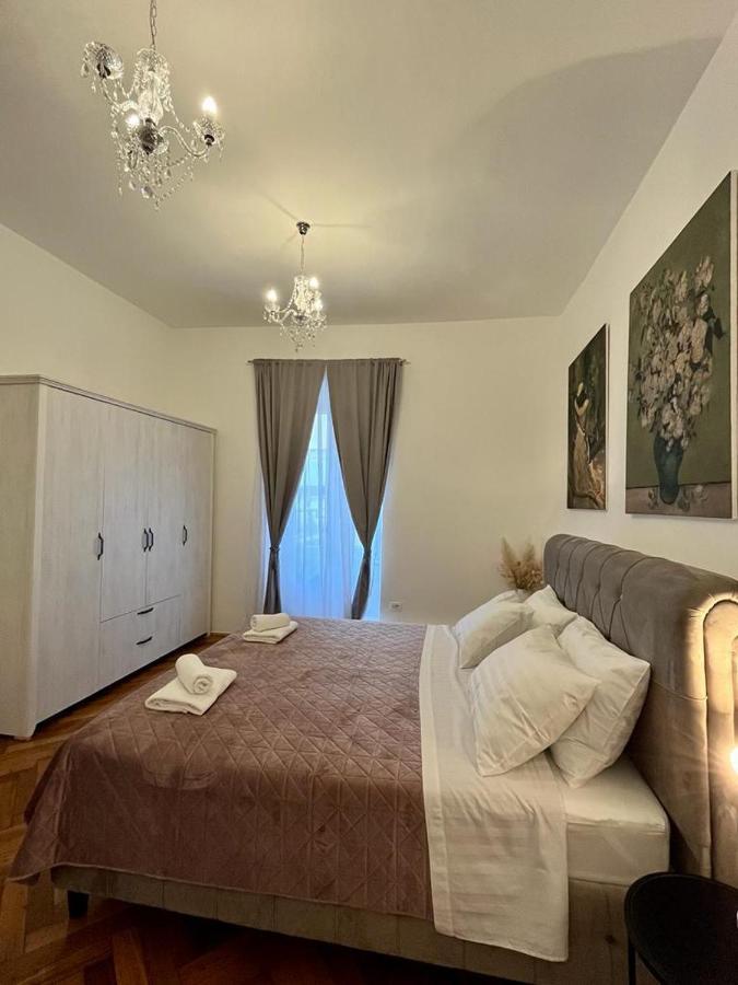 Lux Apartmans Pula Exterior foto